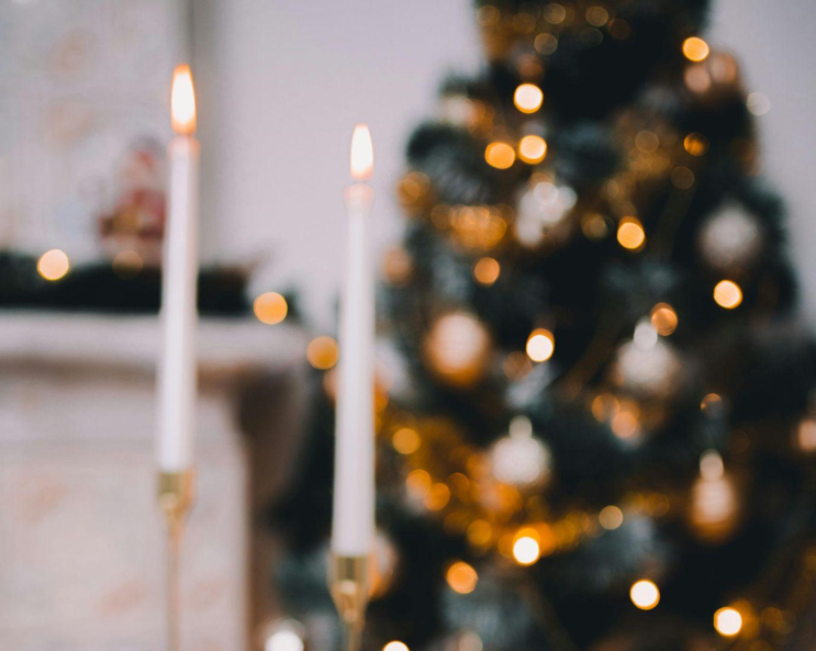 Why Prelit Artificial Christmas Trees are the Best Option for Your Holiday Decor